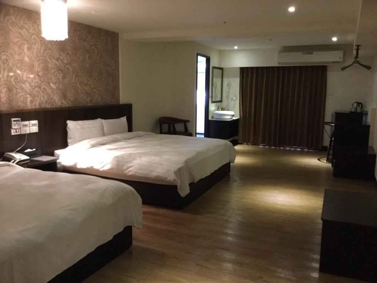 Dengfeng Milan Business Hotel Huwei Eksteriør bilde