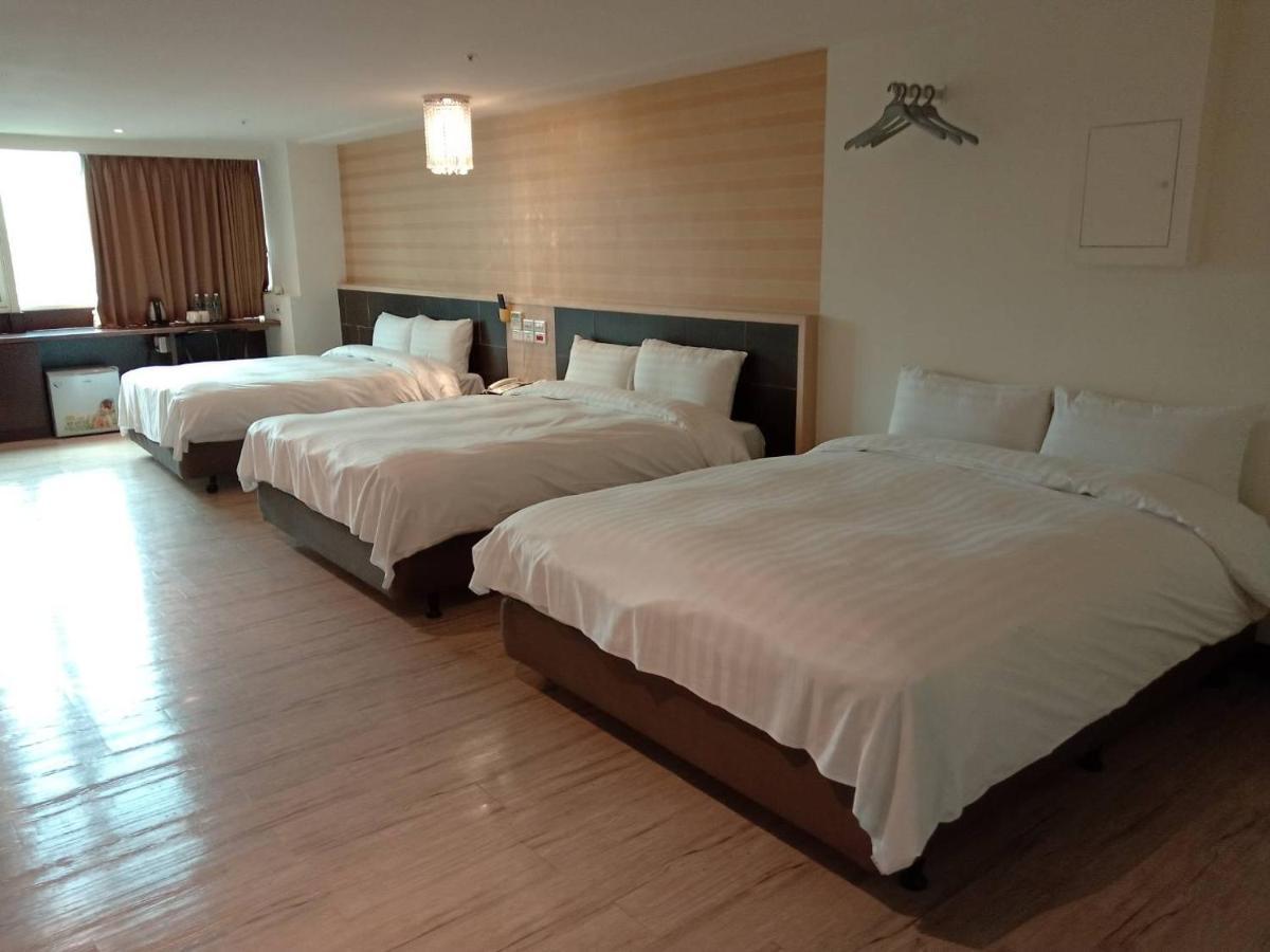 Dengfeng Milan Business Hotel Huwei Eksteriør bilde