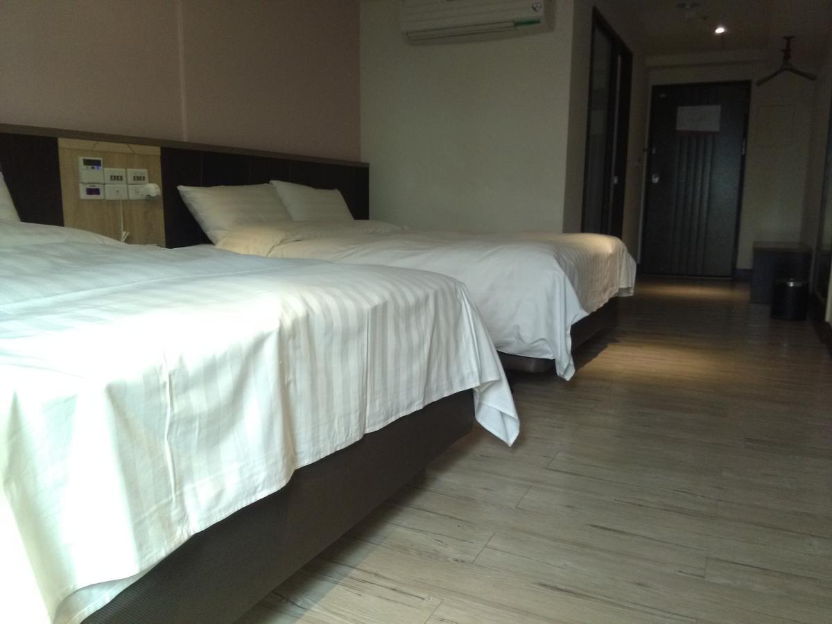 Dengfeng Milan Business Hotel Huwei Eksteriør bilde